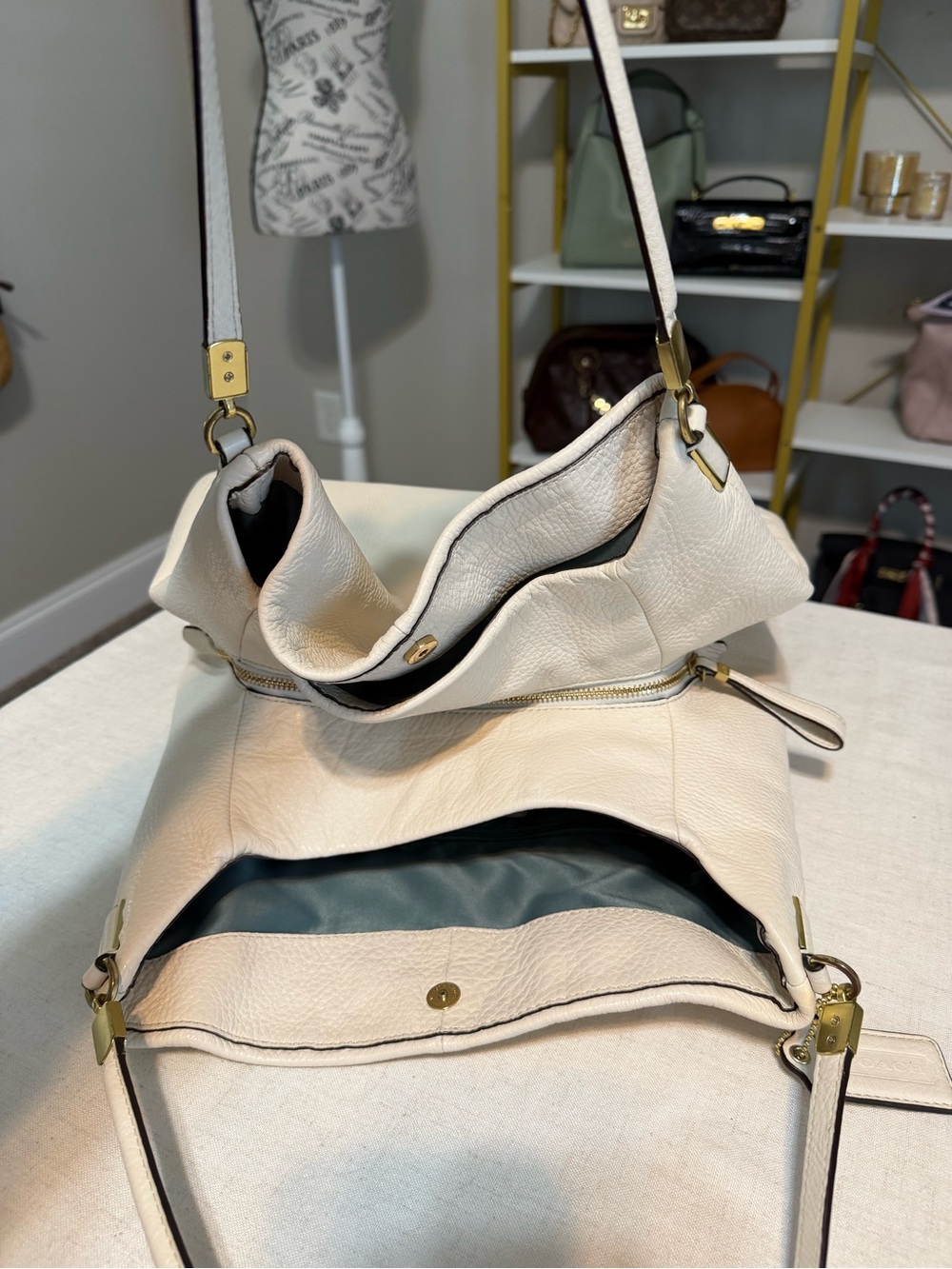 Coach Madison Elegant Cream Leather Shoulder Bag with Scarf Accent - Picture 10 of 16